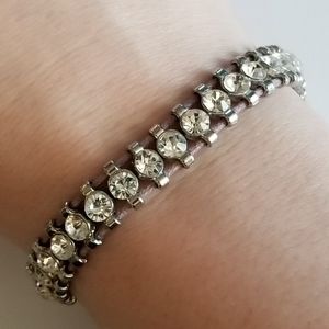 Sparkly beaded bracelet dusky lavender clear crystals silver tone